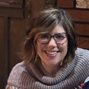 Lisa M. Theis-Bayus